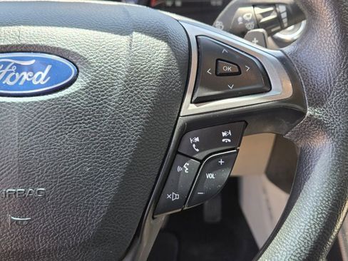Used 2019 Ford Fusion SE AWD/4WD image 26