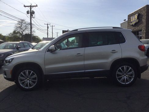 Used 2014 Volkswagen Tiguan SE AWD/4WD image 11