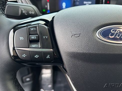 Used 2024 Ford Escape Active image 17