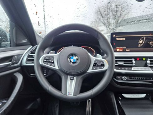 Used 2025 BMW X4 xDrive30i w/ Premium Package image 22
