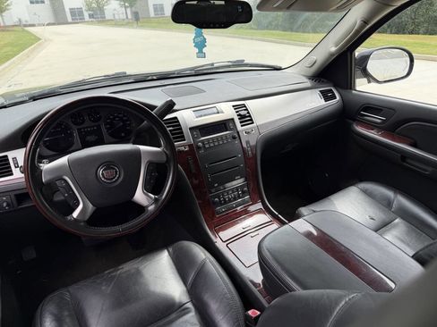 Used 2007 Cadillac Escalade 2WD image 9