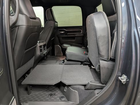 New 2026 RAM 3500 Laramie AWD/4WD image 9