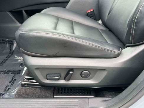 Used 2023 Nissan Rogue SL AWD/4WD image 25