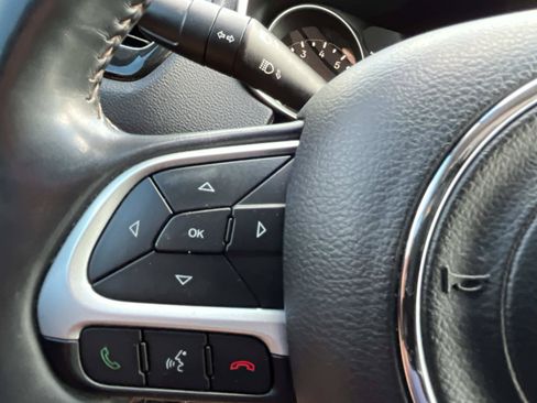 Used 2018 Jeep Compass Limited w/ Navigation Group AWD/4WD image 31