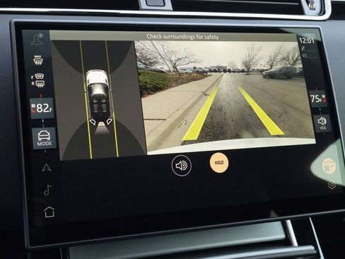 Used 2025 Land Rover Range Rover Evoque S image 24