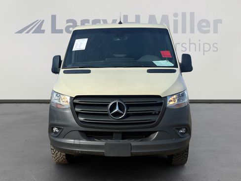 Used 2021 Mercedes-Benz Sprinter 2500 image 8