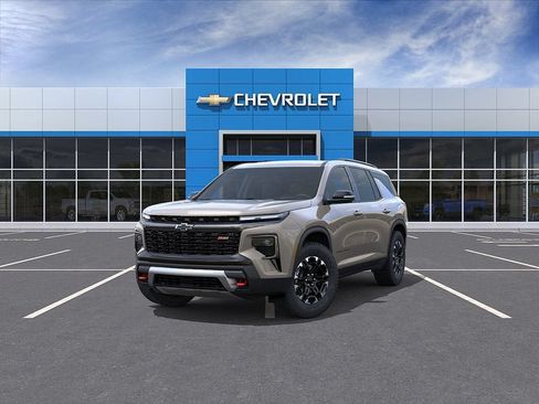 New 2027 Chevrolet Traverse Z71 w/ LPO, Floor Liner Package AWD/4WD image 9