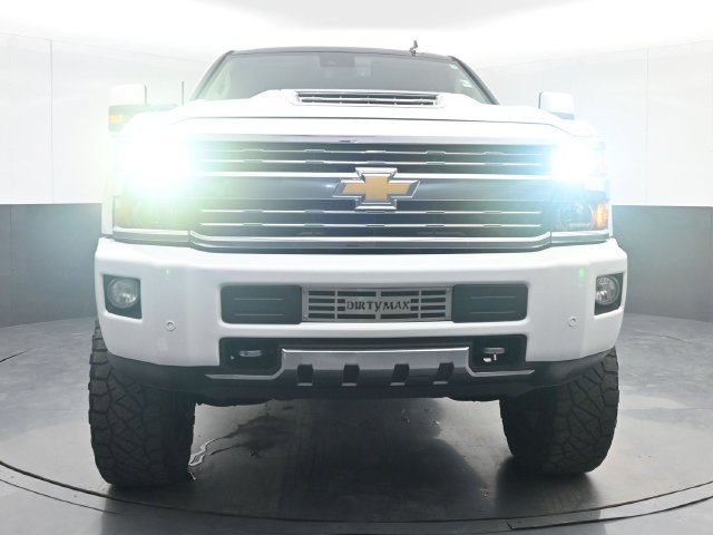Used 2018 Chevrolet Silverado 2500 High Country w/ Duramax Plus Package AWD/4WD image 3