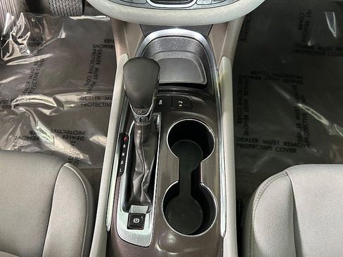 Used 2024 Chevrolet Malibu LT image 22