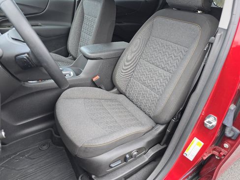 Used 2023 Chevrolet Equinox LT image 25