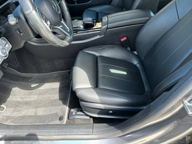Used 2021 Mercedes-Benz CLA 250 4MATIC image 26