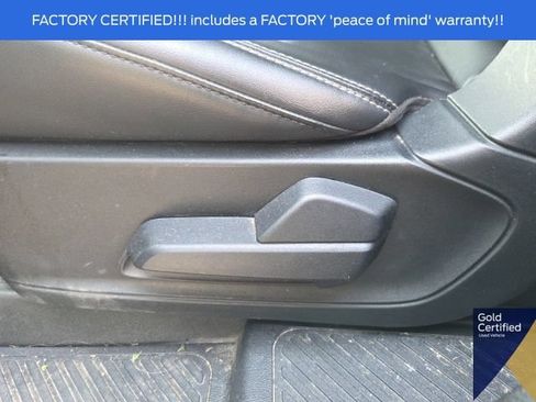 Used 2022 Ford Explorer XLT w/ Equipment Group 202A AWD/4WD image 22