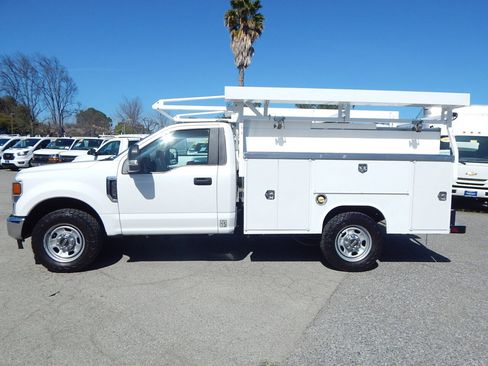 Used 2020 Ford F350 XL w/ Power Equipment Group image 5