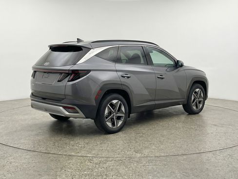 Used 2025 Hyundai Tucson SEL FWD image 9