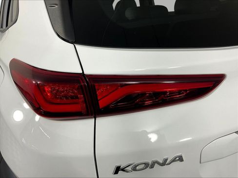 Used 2021 Hyundai Kona Limited AWD/4WD image 22
