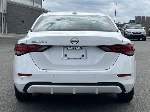 Used 2025 Nissan Sentra SV FWD image 12