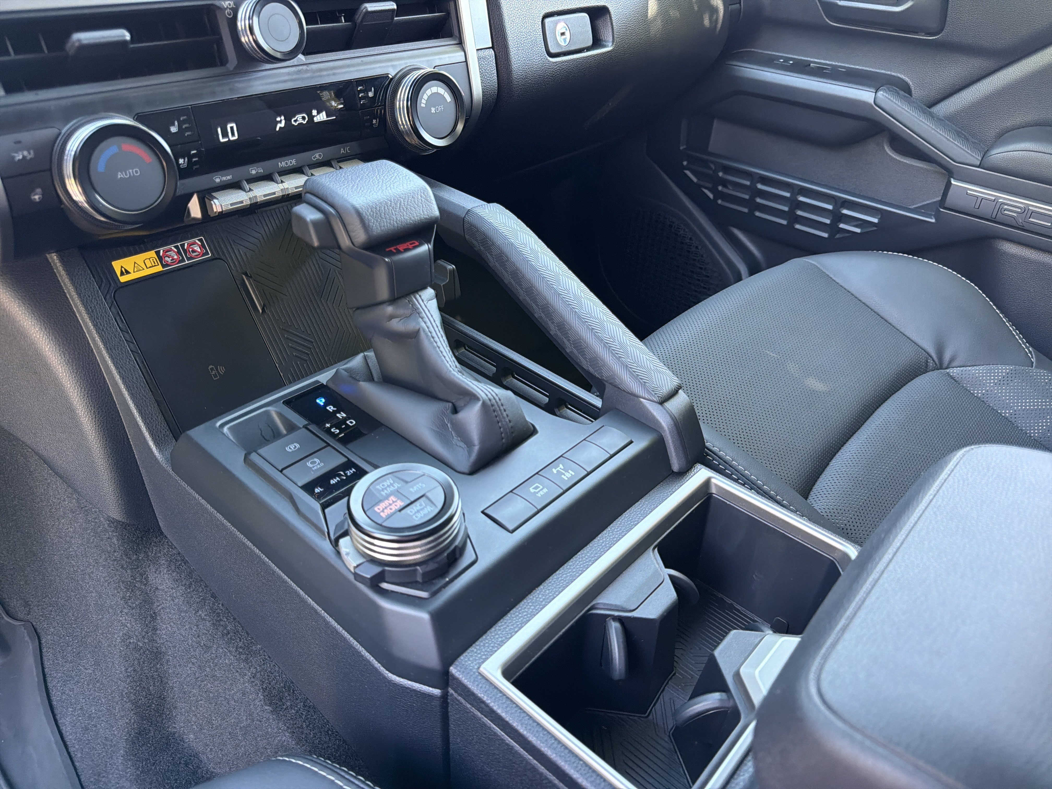 Used 2025 Toyota 4Runner TRD Off-Road Premium AWD/4WD image 33