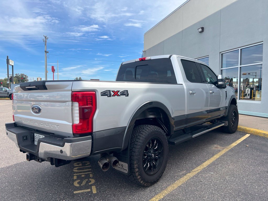 Used 2018 Ford F350 Lariat w/ Lariat Ultimate Package AWD/4WD image 4