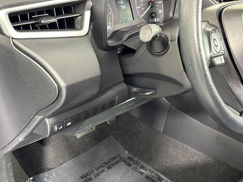 Certified 2025 Toyota Corolla LE image 11