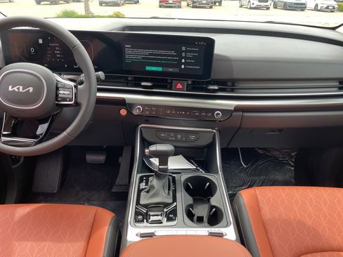 New 2026 Kia Carnival SX FWD image 12