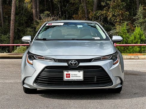 Certified 2025 Toyota Corolla LE image 3
