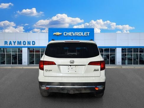 Used 2017 Honda Pilot Elite image 4