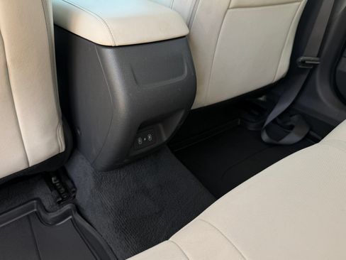 Used 2025 Hyundai Sonata SEL FWD image 28