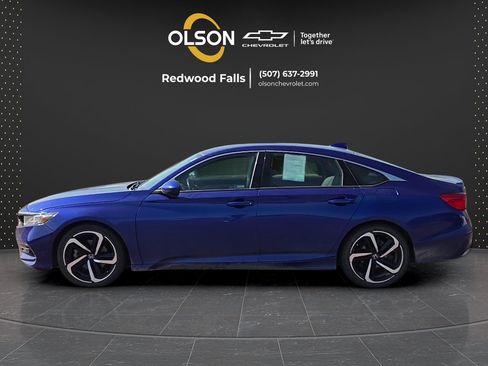 Used 2019 Honda Accord Sport image 2