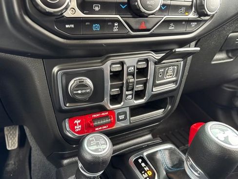 Used 2022 Jeep Wrangler Unlimited Rubicon 4xe w/ Steel Bumper Group image 13