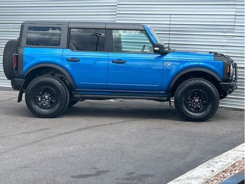 Used 2022 Ford Bronco Wildtrak image 11