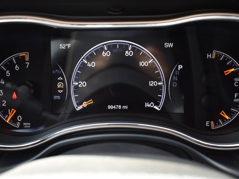 Used 2016 Jeep Grand Cherokee Laredo w/ Quick Order Package 23E image 22