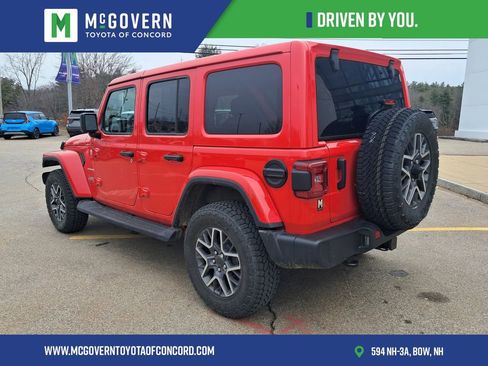 Used 2024 Jeep Wrangler Unlimited Sahara AWD/4WD image 6
