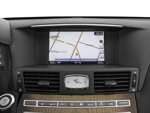 Used 2016 INFINITI Q70 L 3.7 w/ Technology Package AWD/4WD image 19