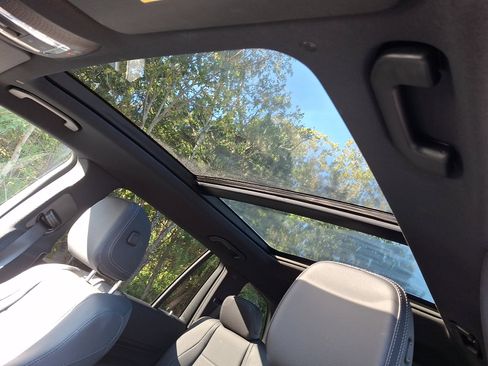 Certified 2025 Mercedes-Benz GLS 450 4MATIC image 15