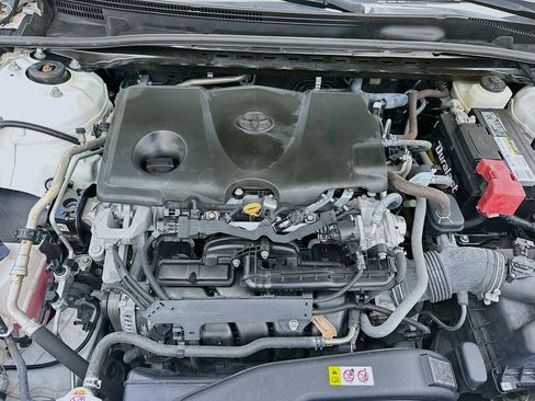 Used 2021 Toyota Camry SE FWD image 24