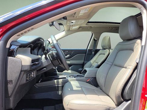 New 2025 Lincoln Corsair Grand Touring image 14