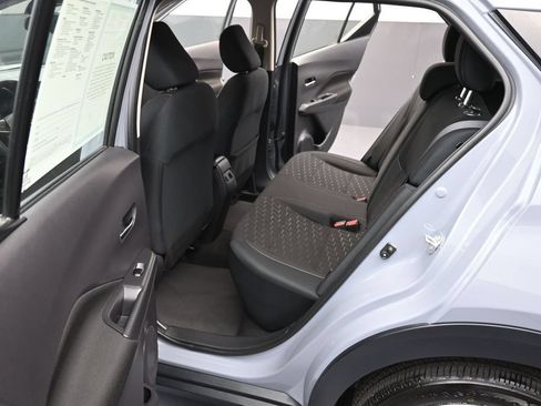 Used 2024 Nissan Kicks SV FWD image 10