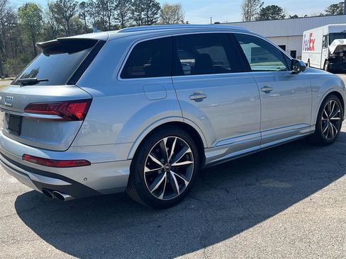 Used 2023 Audi SQ7 Prestige w/ Prestige Package image 2