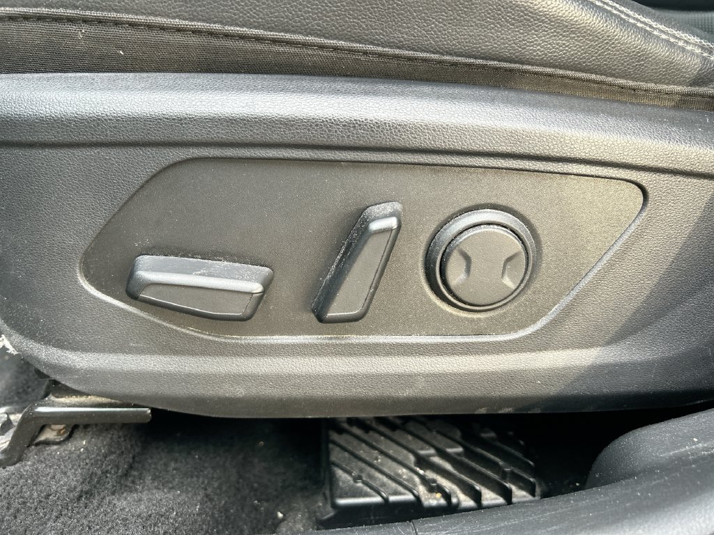 Used 2023 Hyundai Tucson Limited w/ Cargo Package AWD/4WD image 12