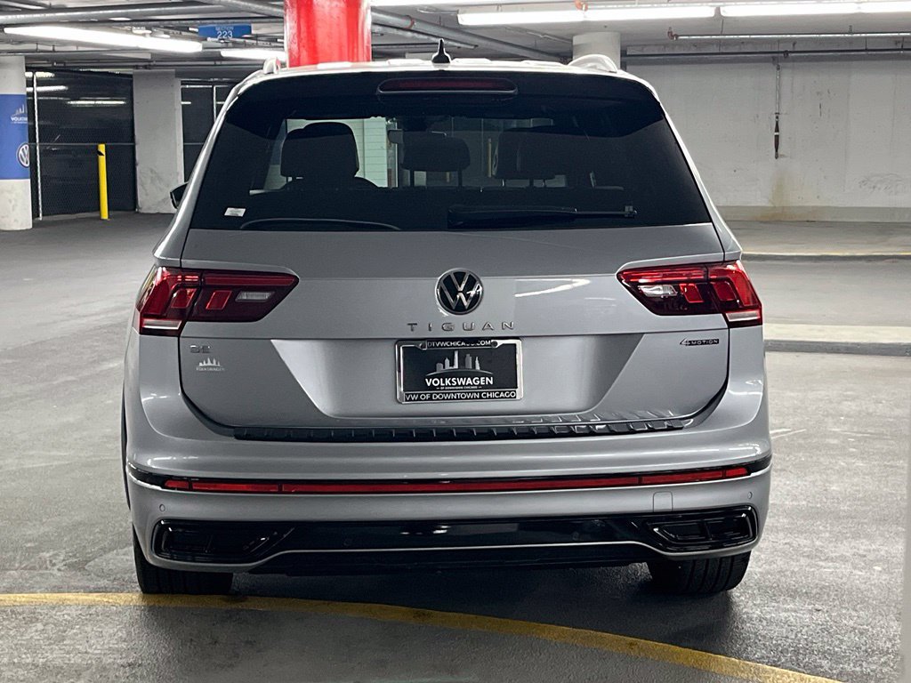 Used 2024 Volkswagen Tiguan SE R-Line AWD/4WD image 35