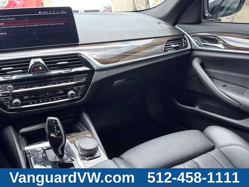 Used 2021 BMW 530i w/ Convenience Package RWD image 28