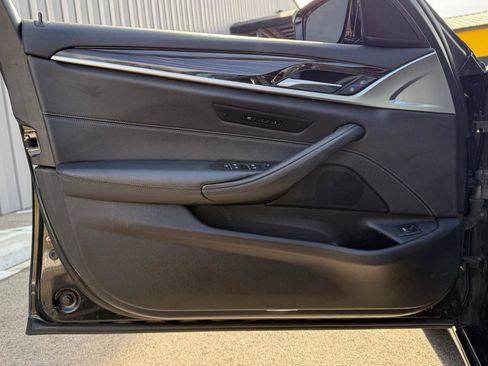 Used 2019 BMW 540i image 21