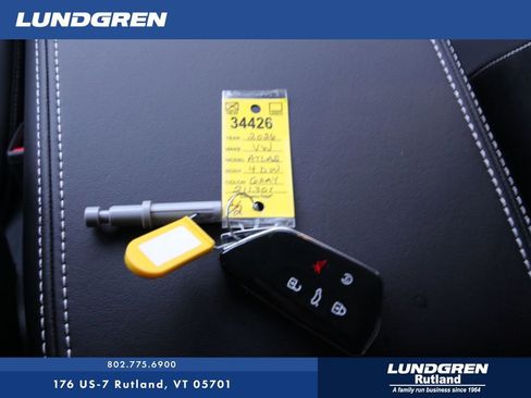 New 2026 Volkswagen Atlas Cross Sport SEL R-Line image 4