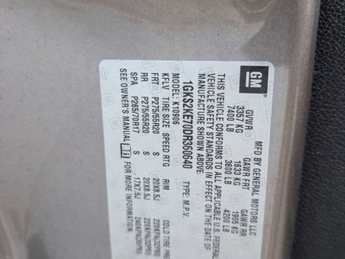 Used 2013 GMC Yukon XL SLT w/ SLT-2 Equipment Package image 25