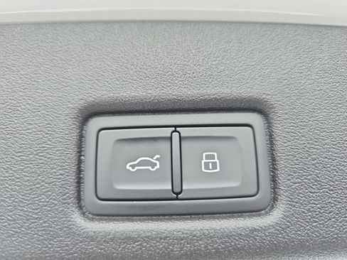 New 2025 Audi Q5 Premium Plus image 13