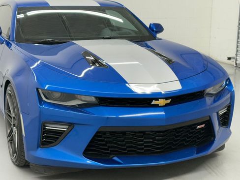 Used 2016 Chevrolet Camaro SS image 8
