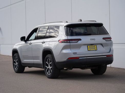 Used 2024 Jeep Grand Cherokee L Limited w/ Luxury Tech Group II image 5