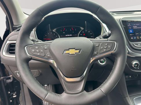 Used 2024 Chevrolet Equinox LT FWD image 14