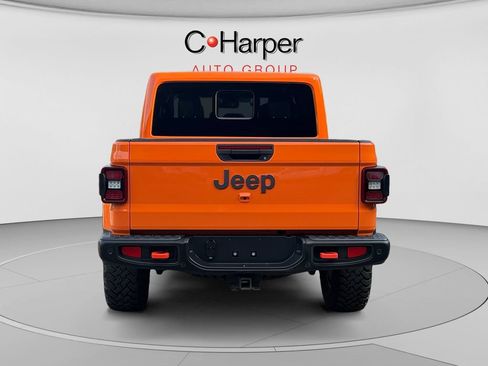 Used 2025 Jeep Gladiator Mojave AWD/4WD image 4