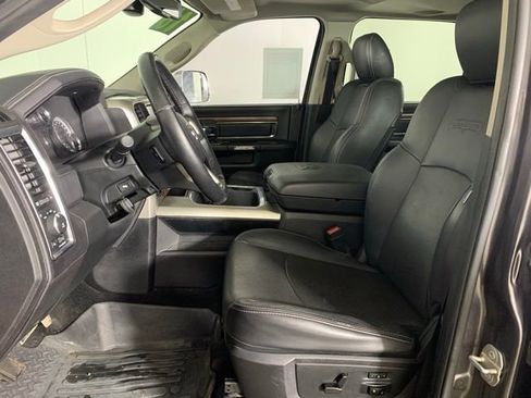 Used 2016 RAM 1500 Laramie w/ Convenience Group image 15